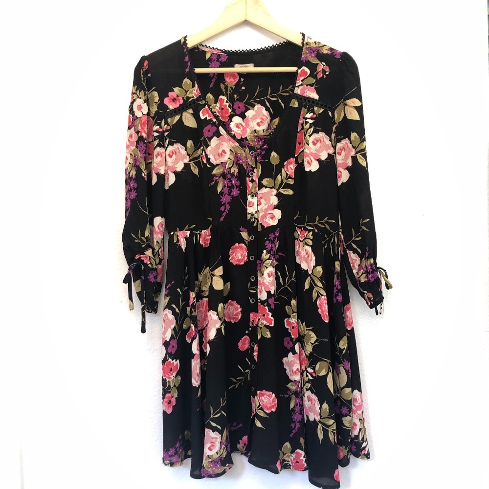 🎉HP🎉 Urban Outfitters Ecote Lizzie Black Floral Mini Dress - Picture 4 of 10